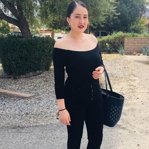 Meet your Posher, Esperanza